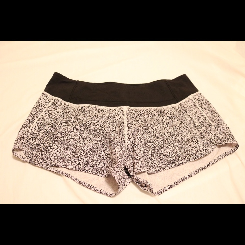 Lululemon shorts in amazing condition